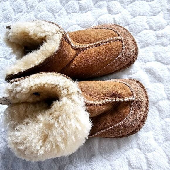 Baby uggs leather boots booties crib shoes - Picture 4 of 6